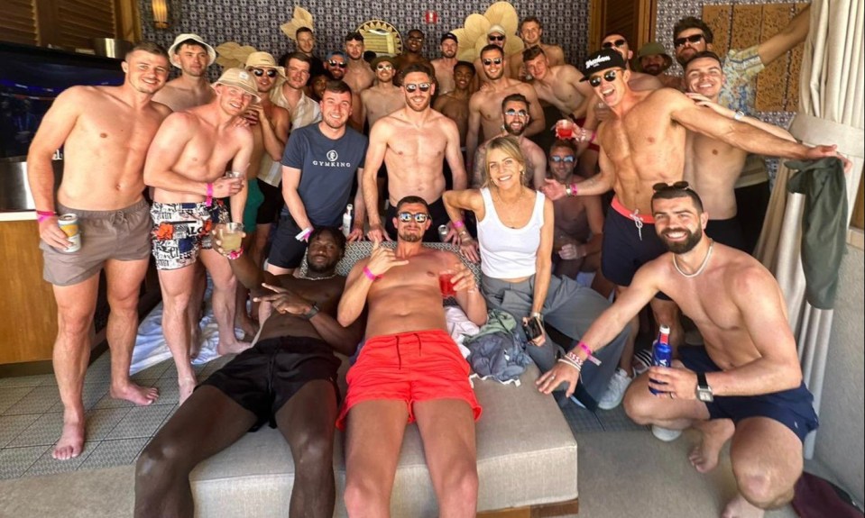 Rob McElhenney and wife Kaitlin Olson went to Las Vegas with the Wrexham squad