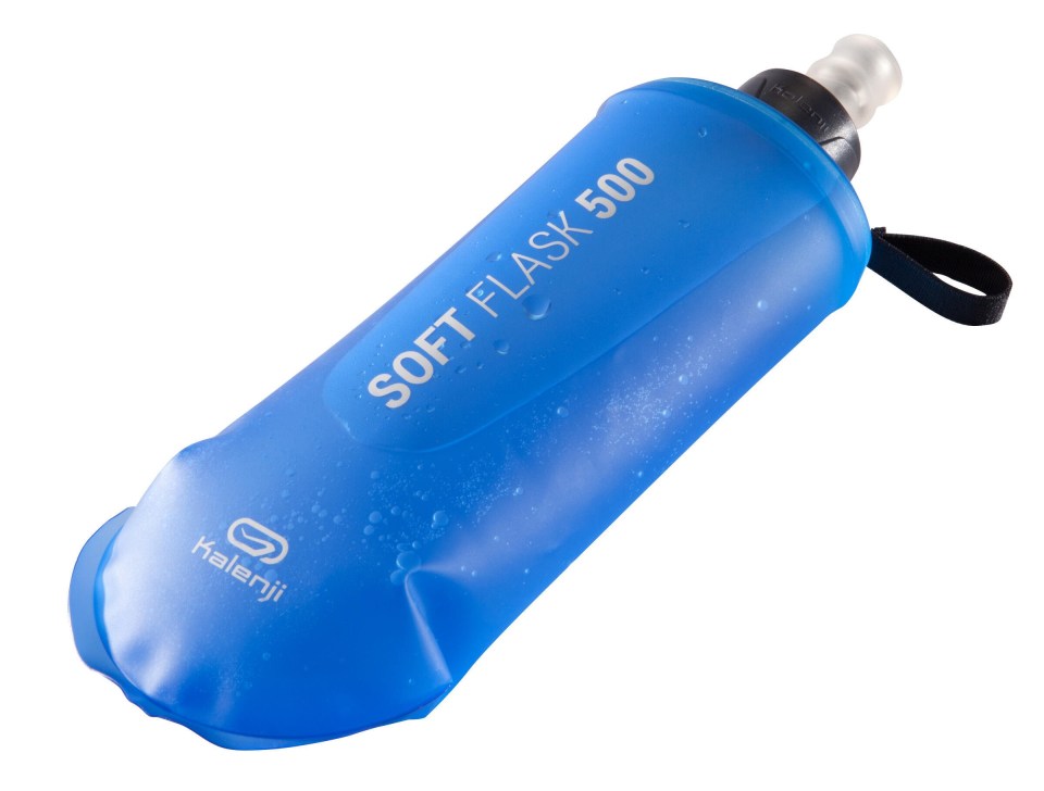 A soft flask with 500 mL of liquid inside.