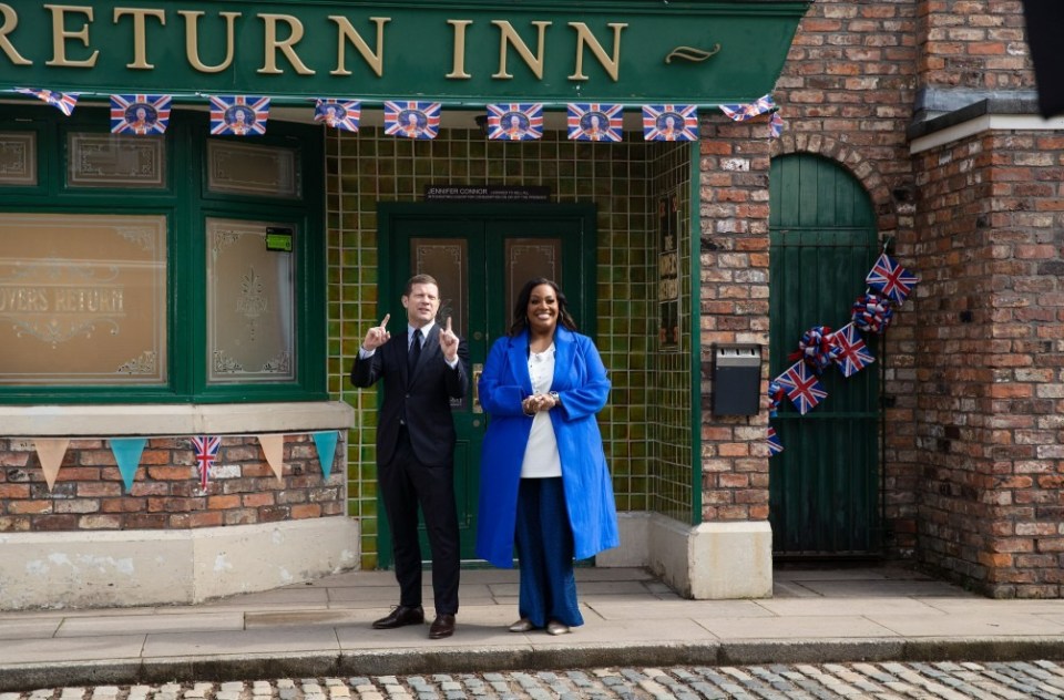 Alison stunned as she presented Friday's This Morning alongside Dermot O'Leary