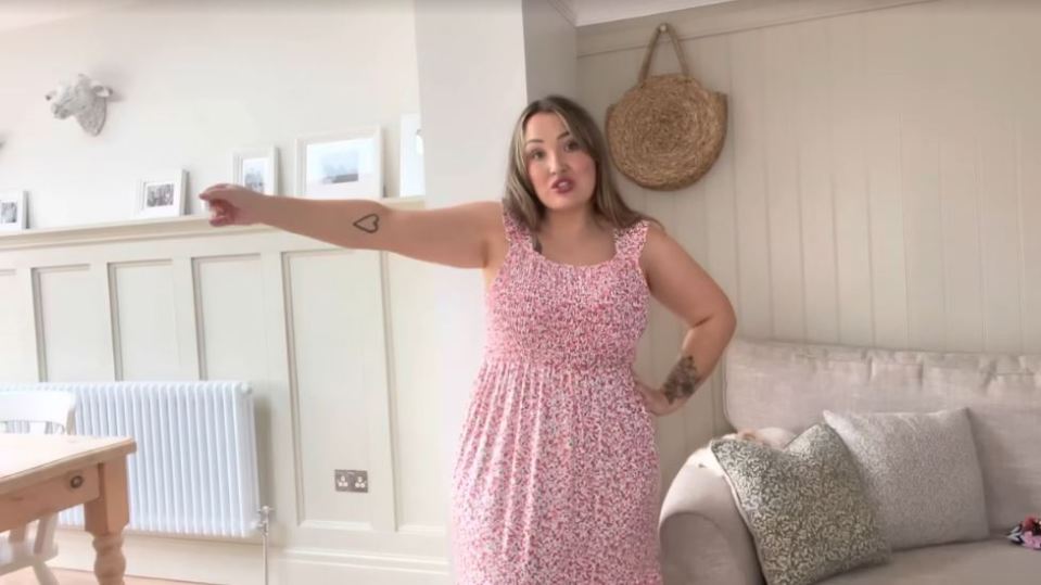 The mum raved about the stunning summer looks on YouTube