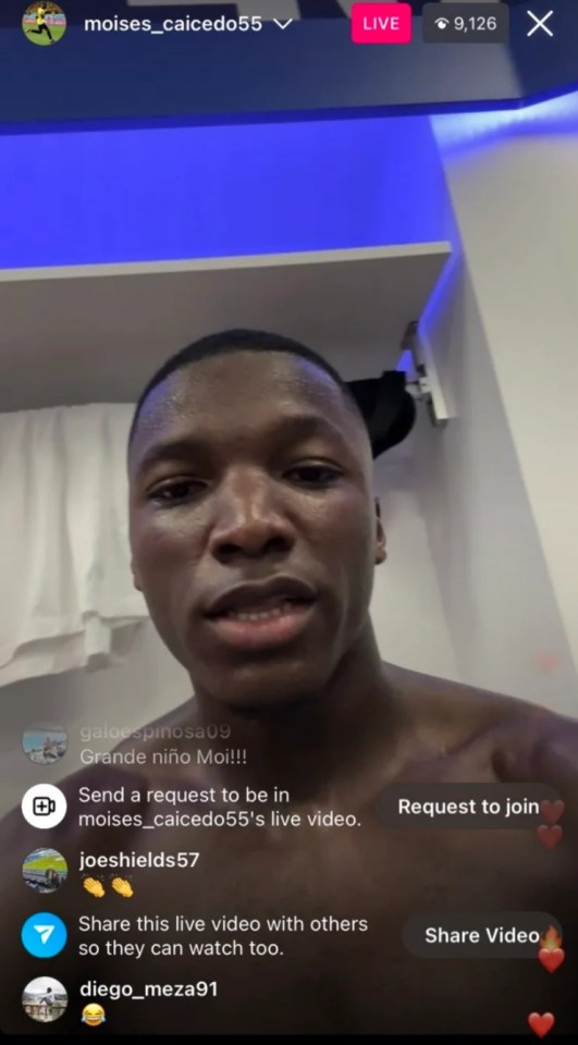 Chelsea fans spotted something on Caicedo's Instagram live