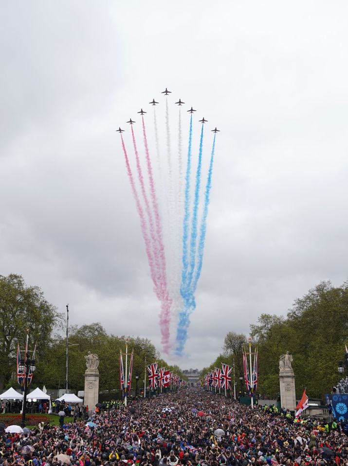 The Red Arrows flying over The Mall