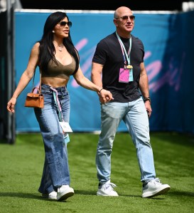  Lauren and Jeff Bezos are thought to have started dating in January 2018