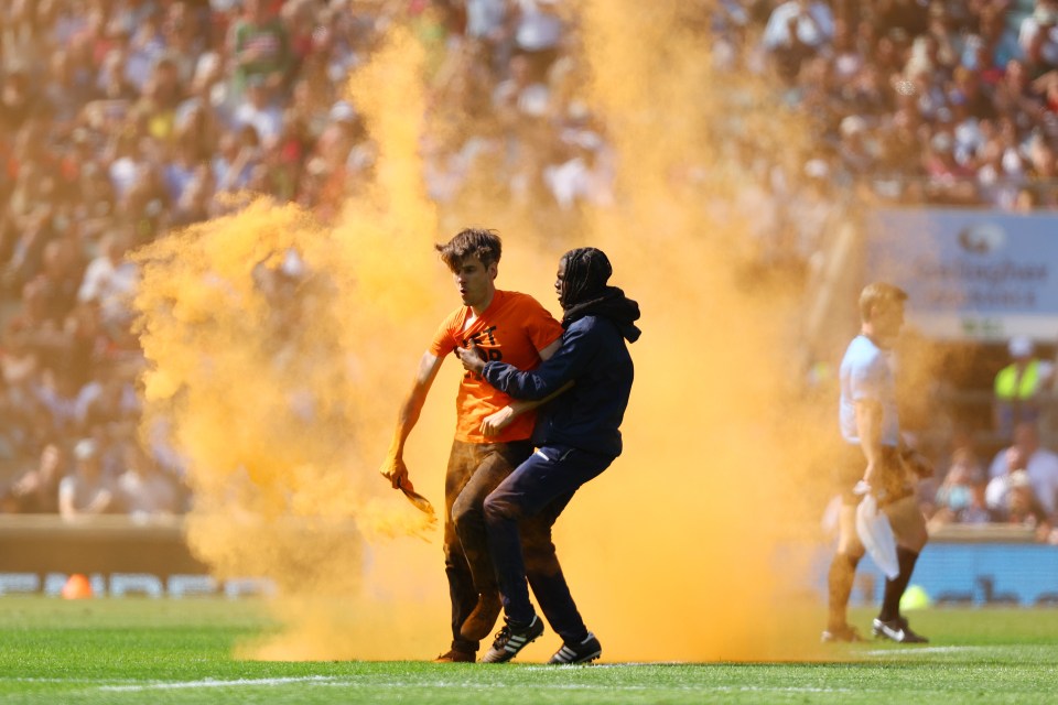 They threw orange powder onto the pitch