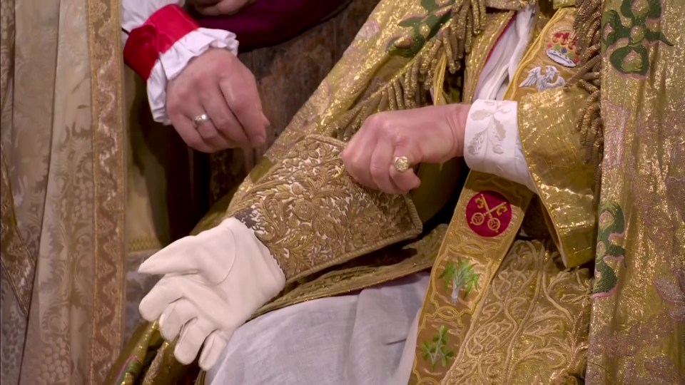 The glove for holding authority with gentleness and grace