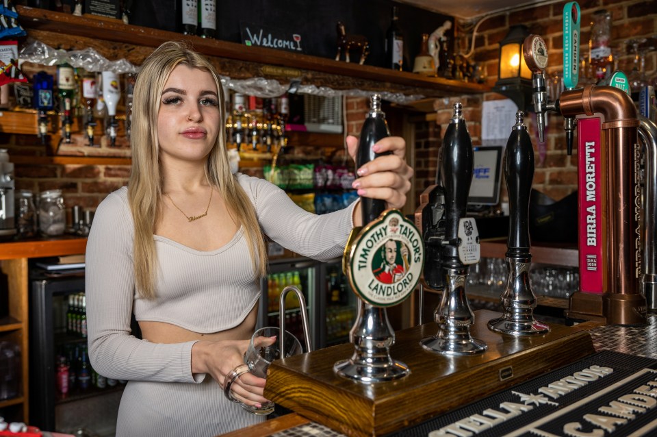 Rheanna Geraghty is the UK's youngest pub landlady