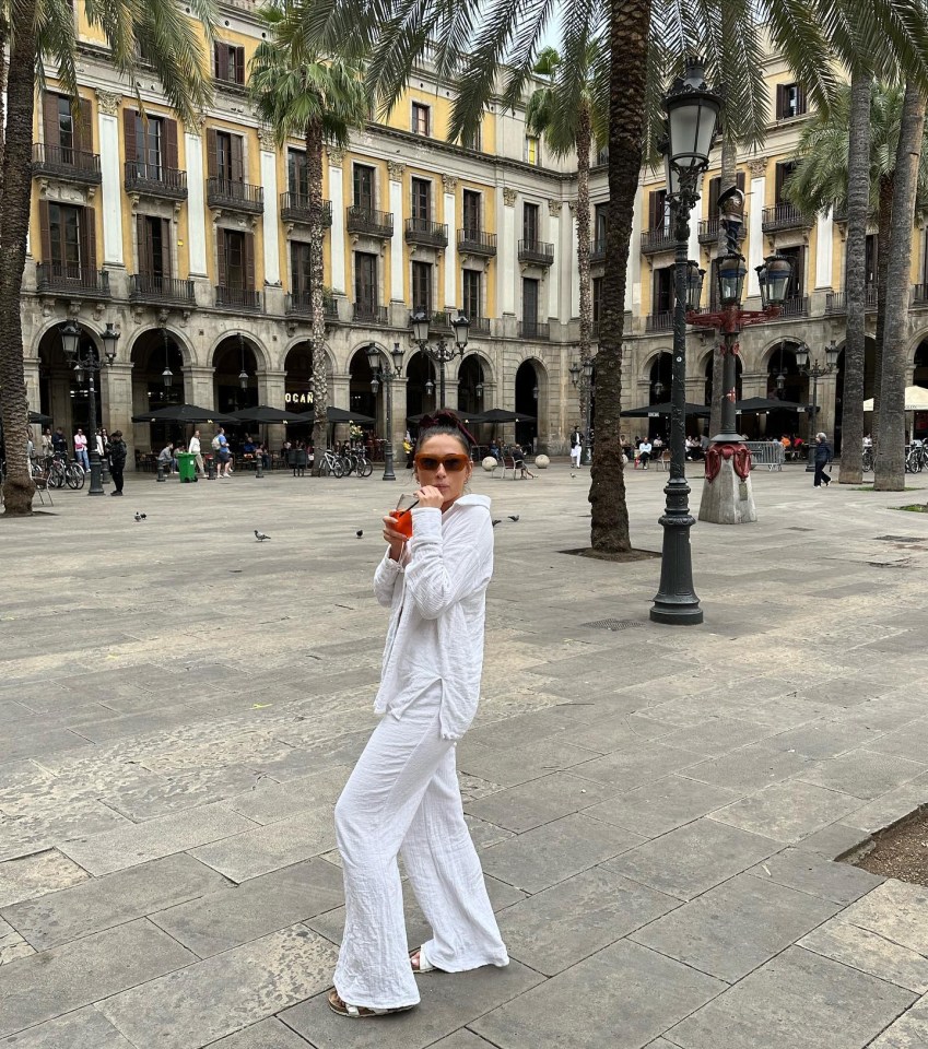 Milly looked stunning in an all-white outfit