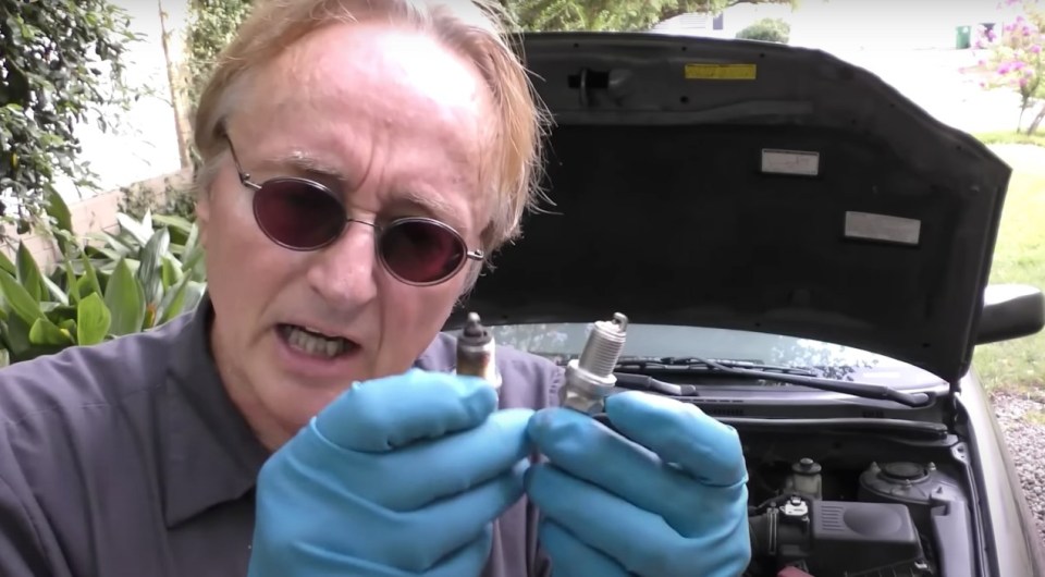 I've been a mechanic for fifty years, you need to know a simple used car check so you’re never ripped off, , //www.youtube.com/watch?v=iqFyg26Pl6A