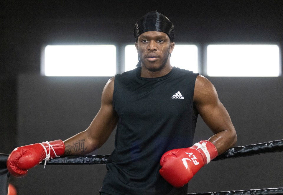 KSI training in his gym ahead of his next fight