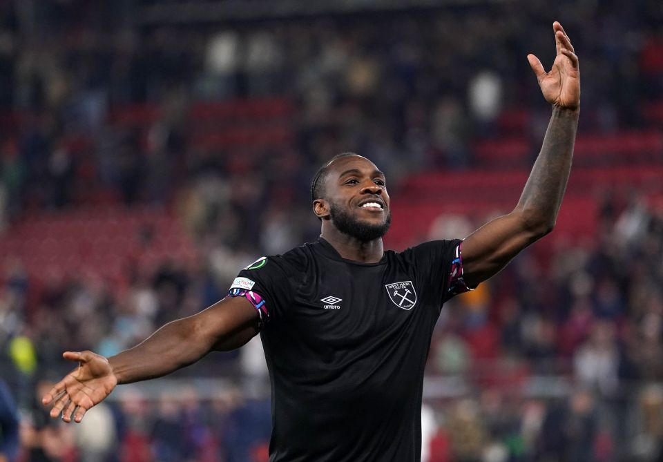 Team-mate Michail Antonio has claimed that the Italian is 'not a fighter'