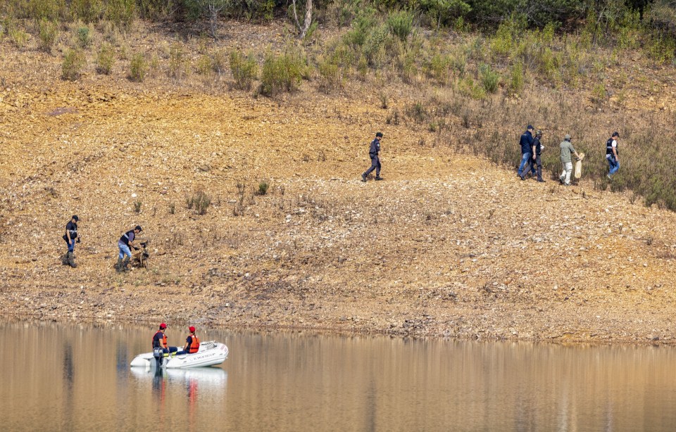 Police searching at reservoir near Silves last month