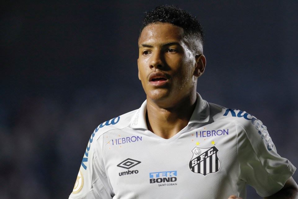 Angelo Gabriel looks set to sign for Chelsea after they have agreed a deal with Santos