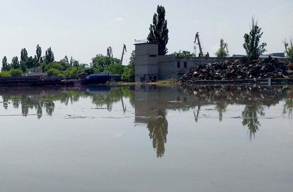 Water was seen sweep along the Dnipro river towards Kherson