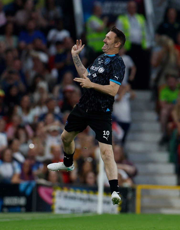 Robbie Keane inspired World XI to a huge win at Old Trafford