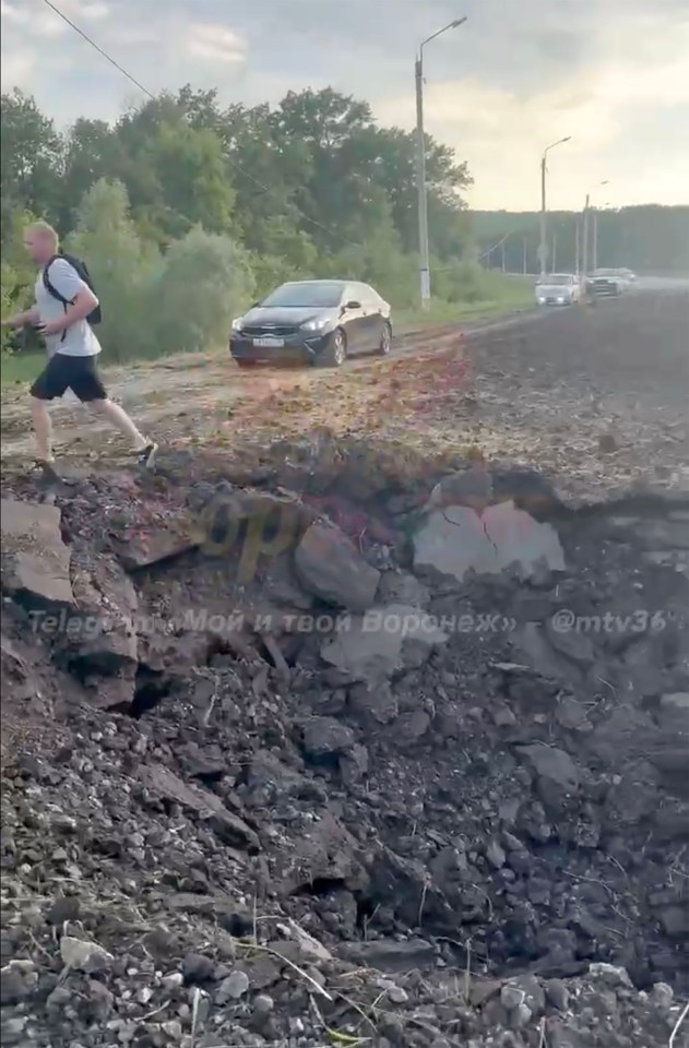 Video shows a road in the Voronezh region blasted by Russians to stop Wagner forces