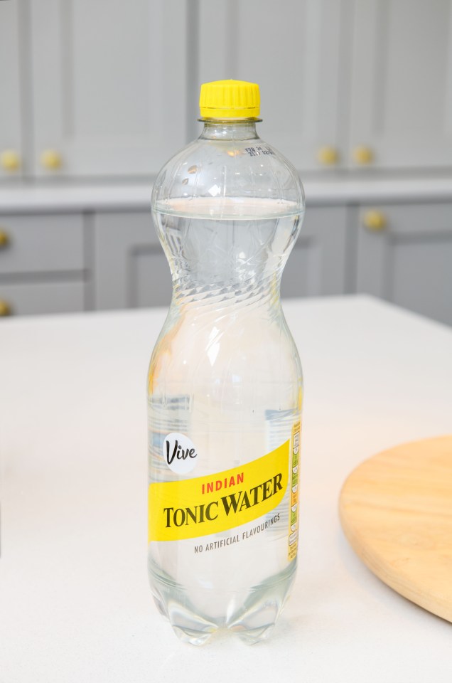 Mixed with gin, any fizz that was in Aldi's tonic quickly turns flat