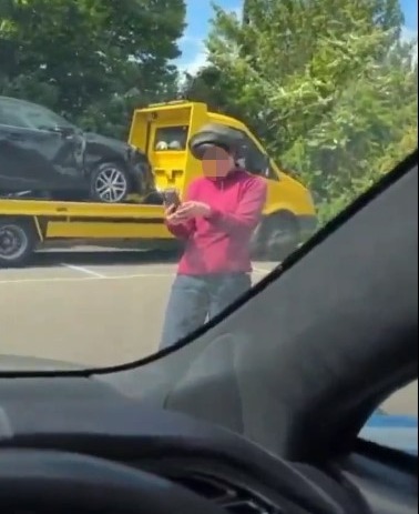 CAR-AZY KAREN Watch as furious Karen accuses man of polluting by leaving his car engine running - but theres a hilarious catch, , //twitter.com/cotupacs/status/1666788020090011648