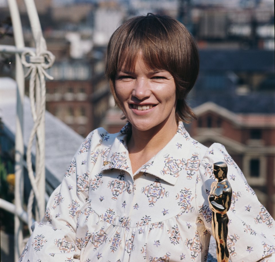 In this age of fame-hungry political pygmies, politics need someone like Glenda Jackson