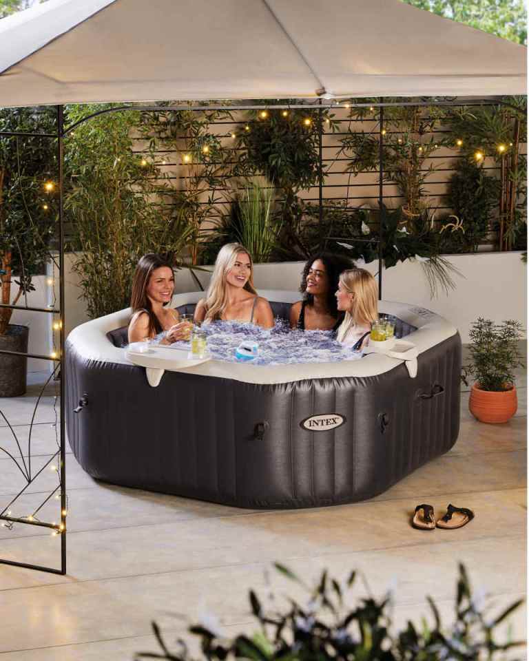 Shoppers are flocking to buy the hot tub at its reasonable price