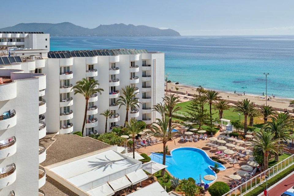 Hipotel Dunas Hotel is right on a beautiful beach with golden sands