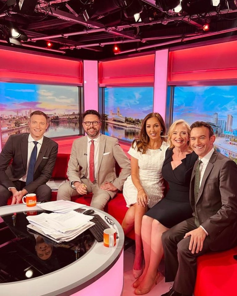 Jon Kay shared a snap of the team all together on the BBC Breakfast sofa