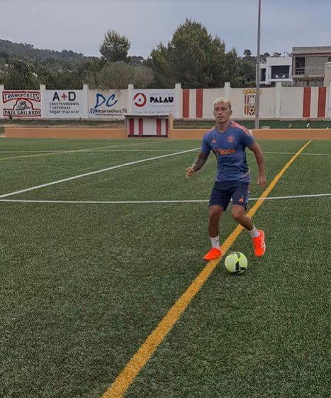 Lisandro Martinez has been back on the training pitch