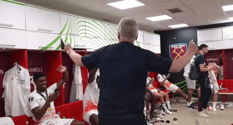 Moyes jigged in the dressing room as he celebrated his side's triumph