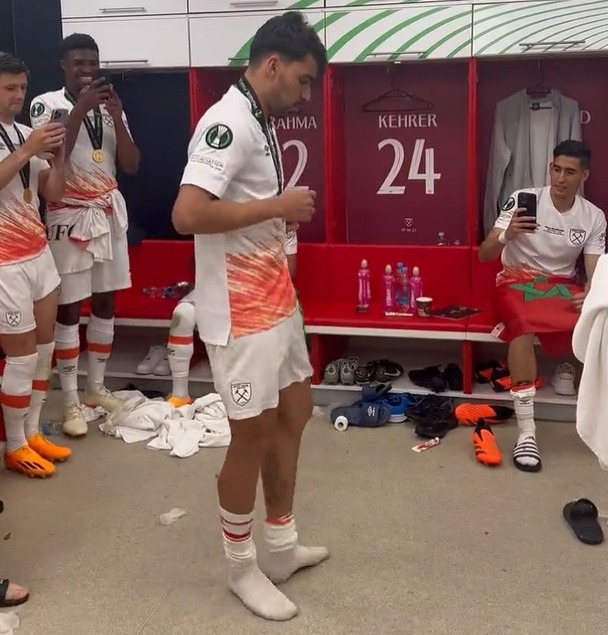 Lucas Paqueta also strutted his moves in the dressing room