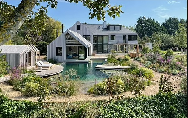 It's located in West Sussex and was transformed from a tired, rundown house into a luxurious home