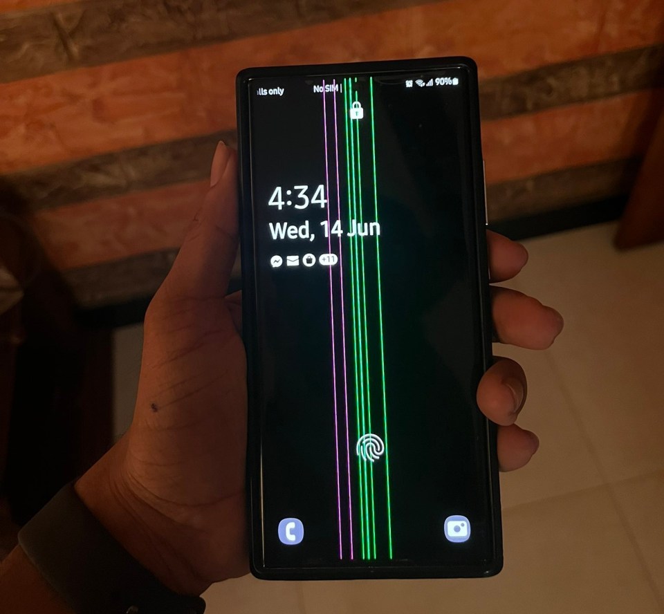 It's unclear whether this is a software hang-up or hardware issue with the OLED screen