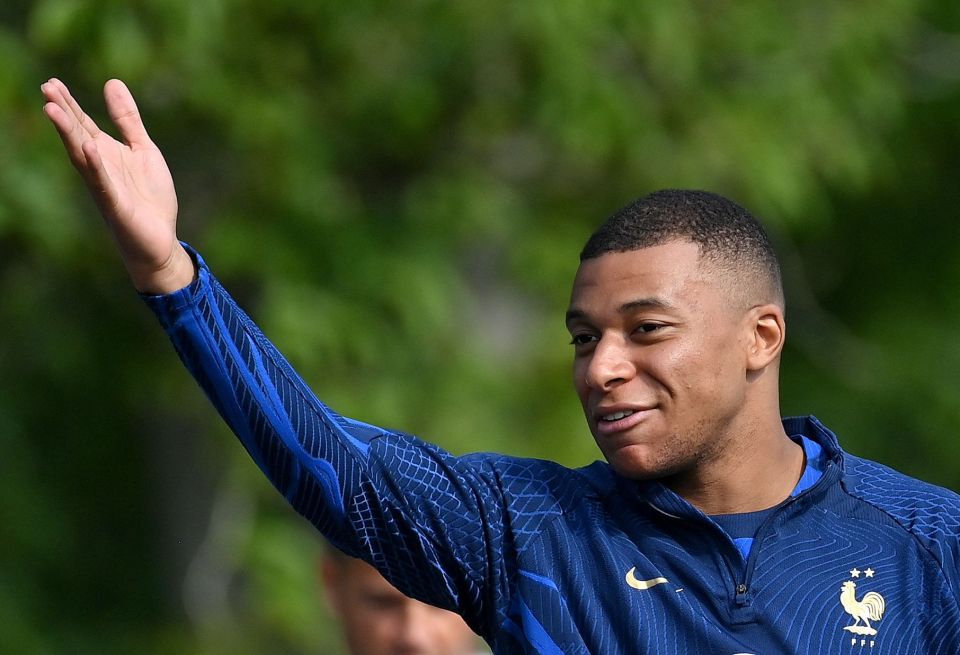 Kylian Mbappe is wanted by Chelsea