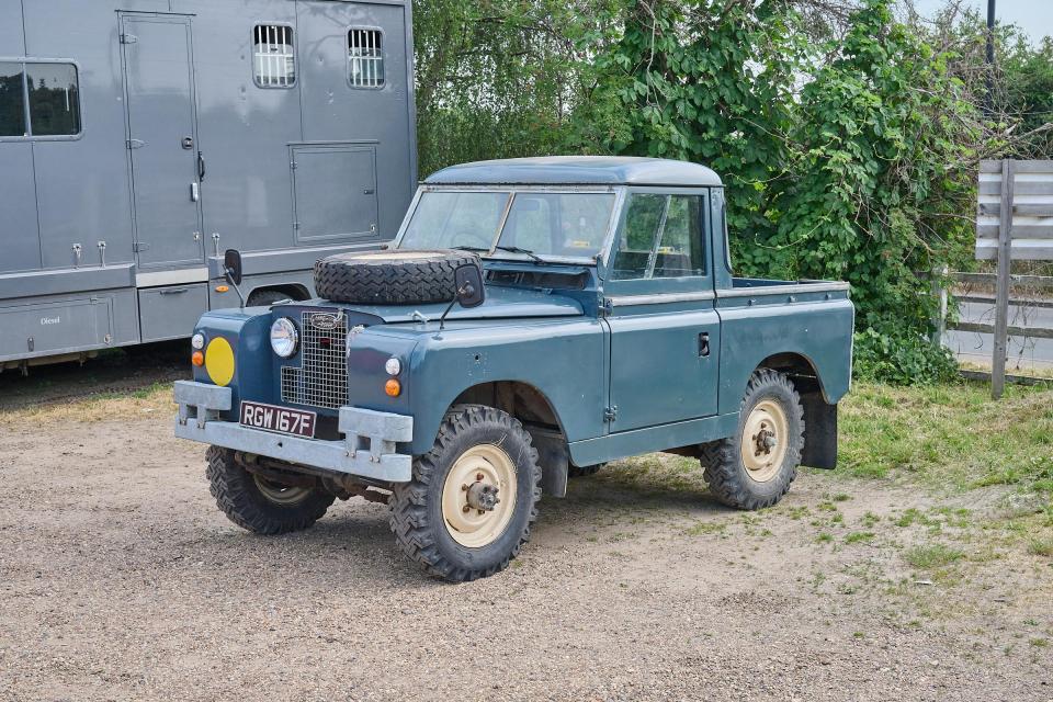 This classic Land Rover has hit auction for just £5,000