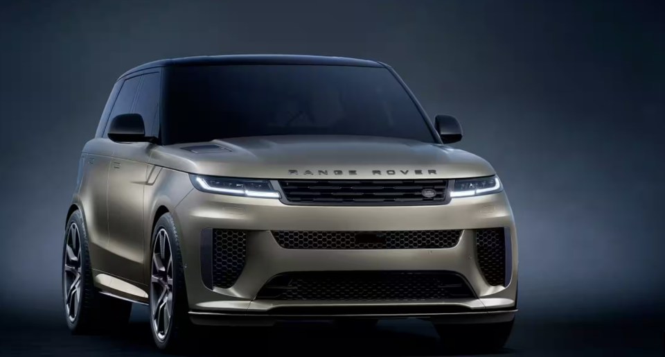 The Range Rover Sport is the most popular car in football circles