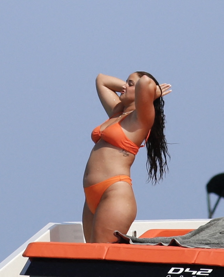 The actress looked stunning in her orange bikini