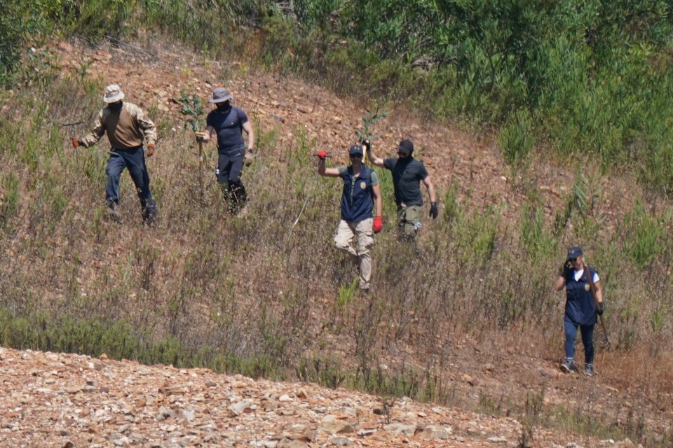 Detectives spent three days searching the Barragem do Arade reservoir