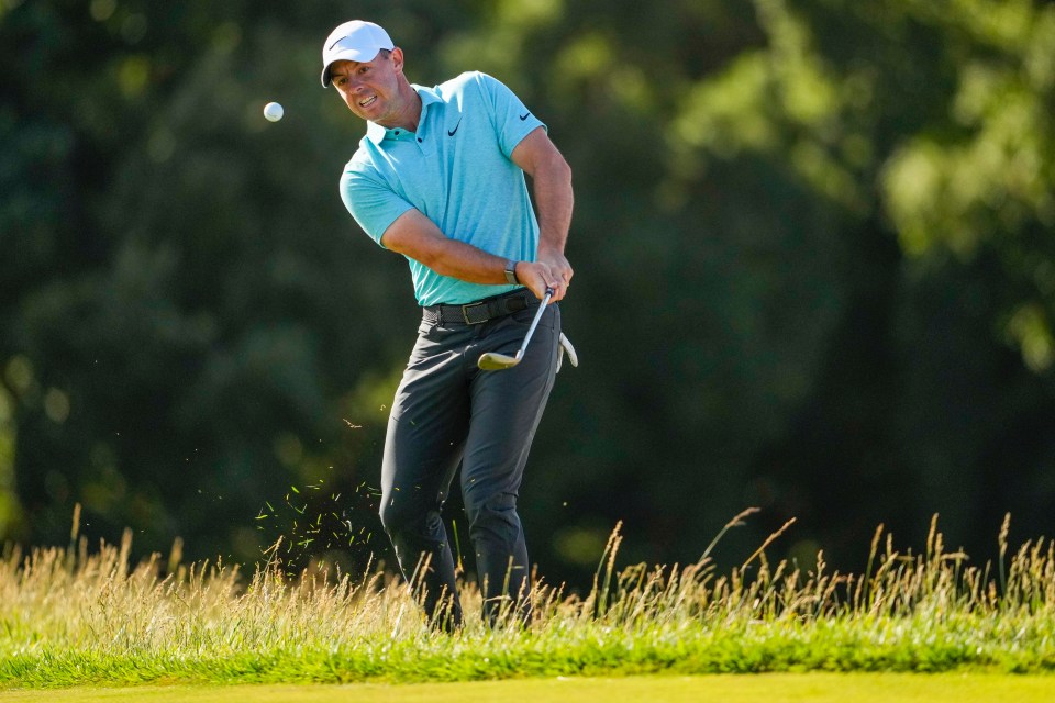 McIlroy finished up getting a bogey, then failed to get any more birdies