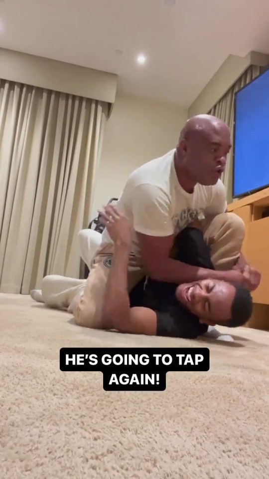 The UFC legend gave his boy a jiu-jitsu masterclass