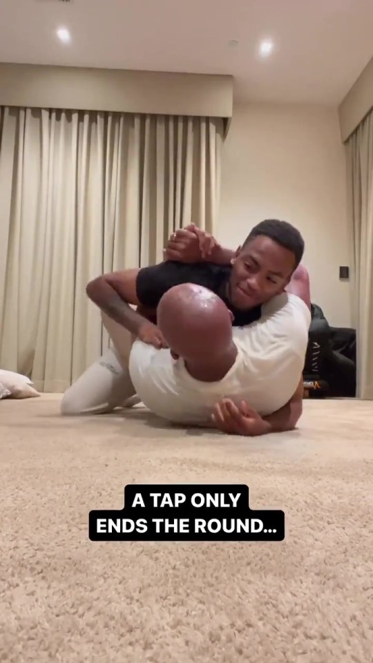 Anderson Silva made his son tap out with a brutal submission