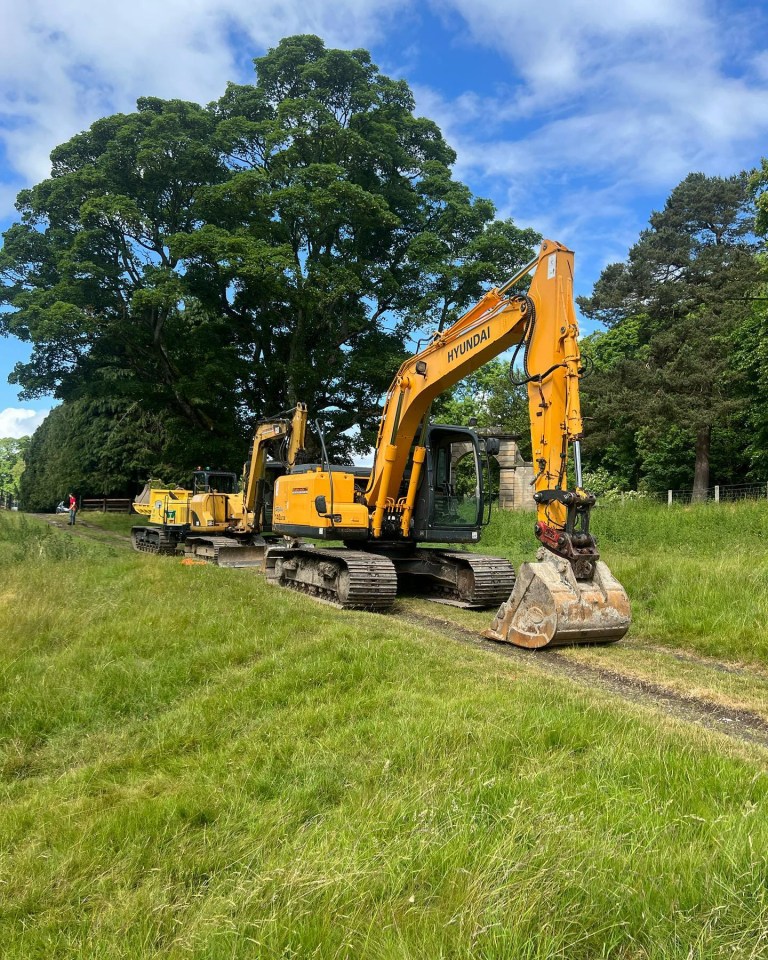 Reuben Owen shared with fans a behind the scene look at what's currently going on at the famous farm