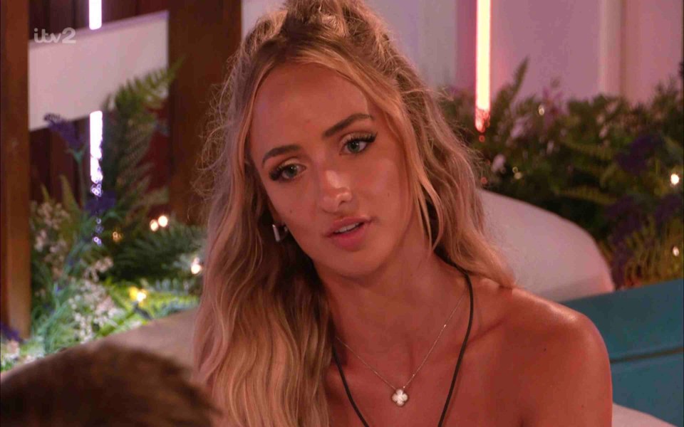 Abi has become very upset over Mitch moving on