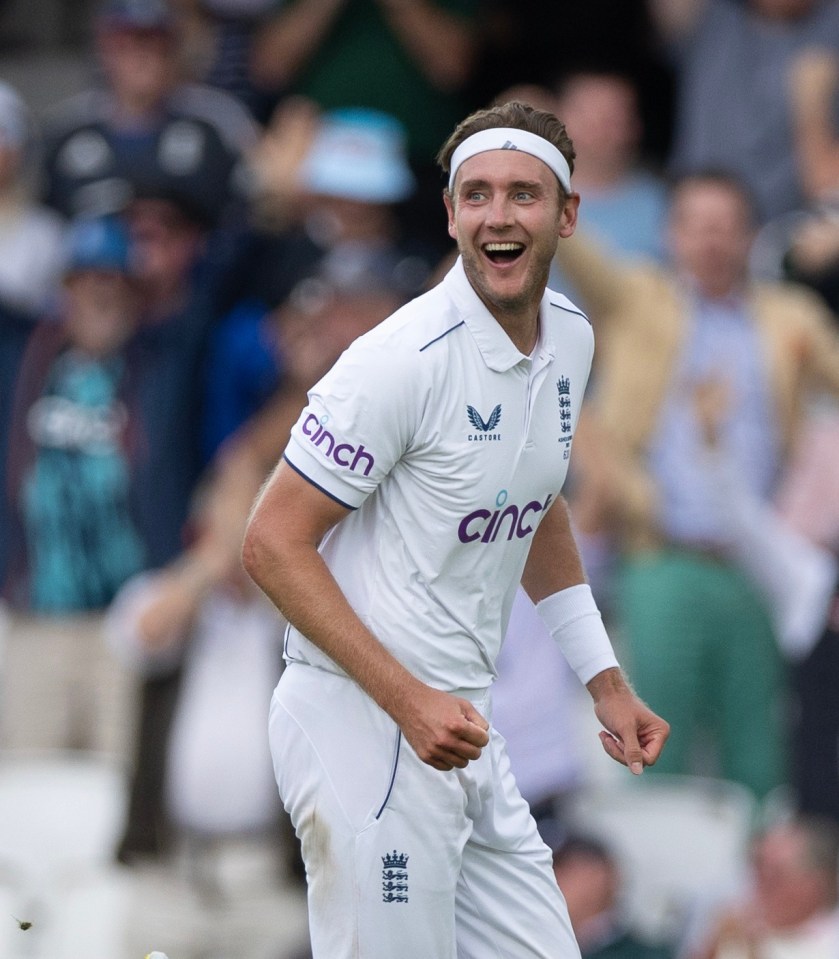 Stuart Broad still wears a headband despite having short hair