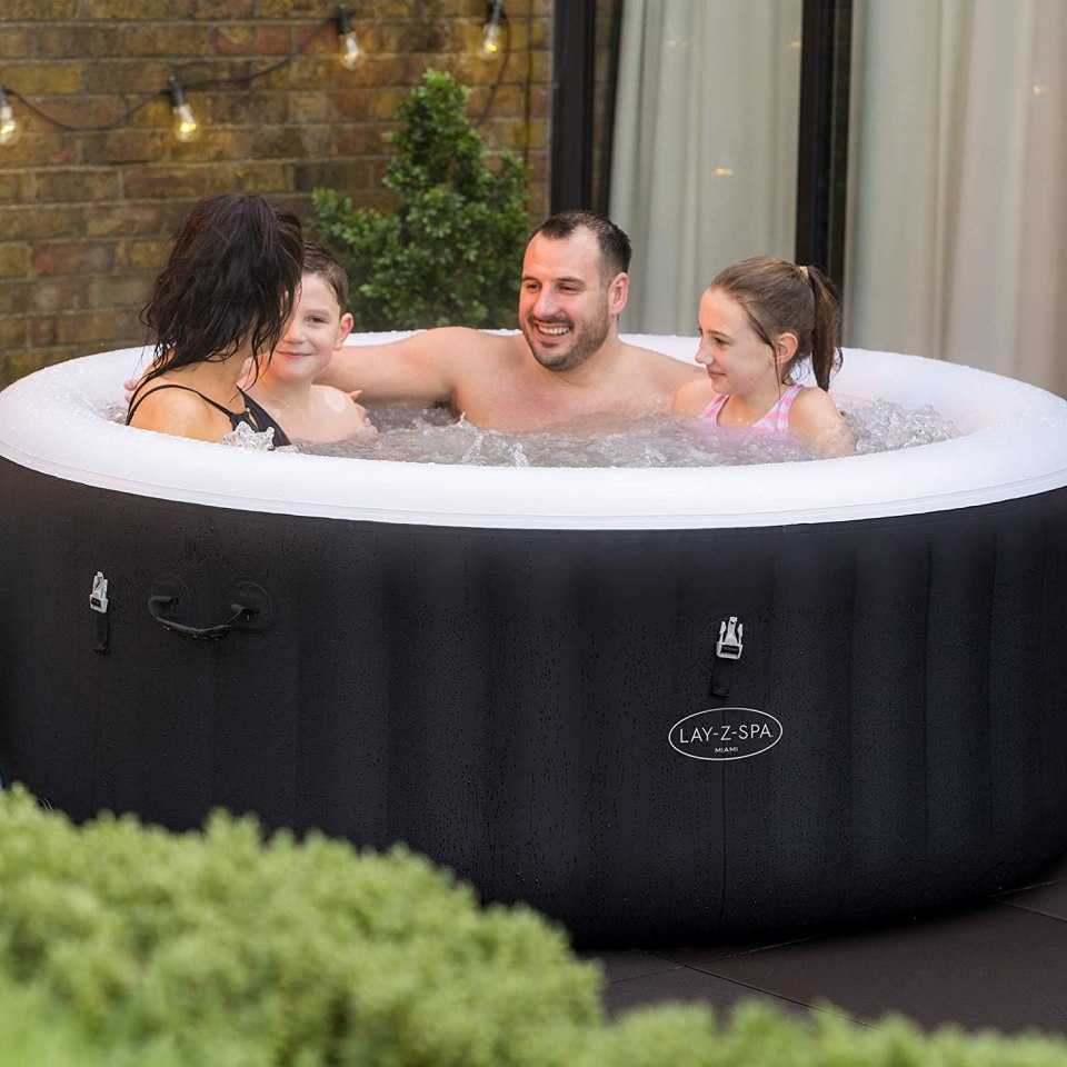 Grab the Lay-Z-Spa Miami hot tub for half price from Amazon