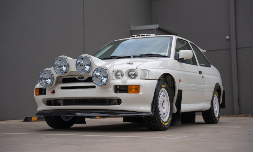 The Escort RS Cosworth looks every inch a serious rally car