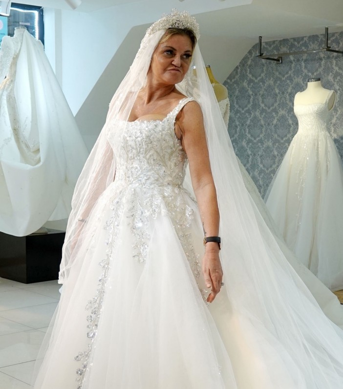 Danniella Westbrook has showed off her new face as she tried on wedding dresses ahead of marrying her jailbird fiance