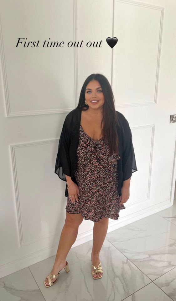 Scarlett Moffatt wowed fans in a floral dress and gold heels on her first night out since giving birth