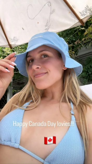 Eugenie Bouchard stripped down to a blue bikini in a sexy picture