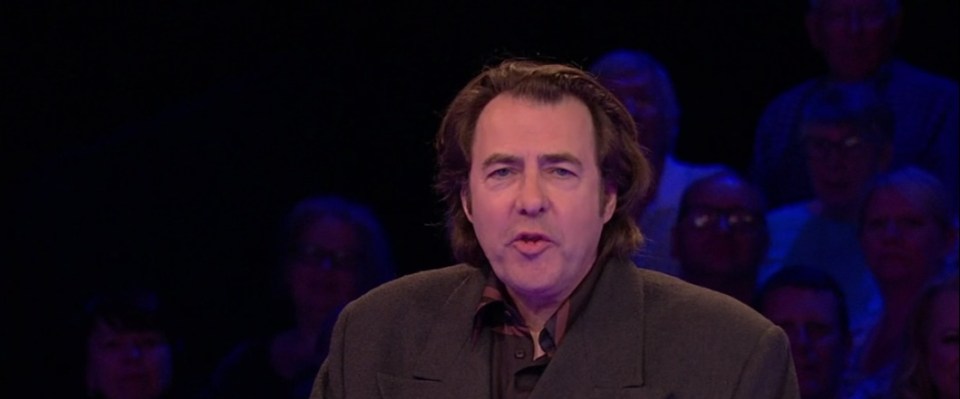 Jonathan Ross left fans distracted on Tipping Point