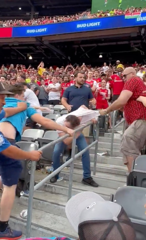 Angry scenes in the Arsenal end at the friendly in New Jersey