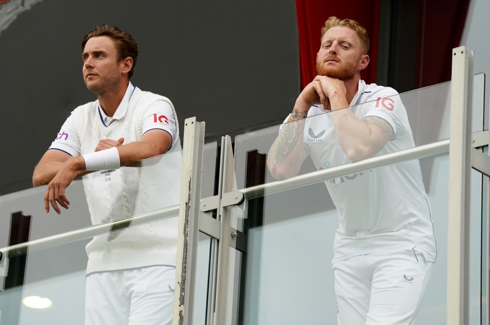 England face the frustration of a draw going into Sunday's final day