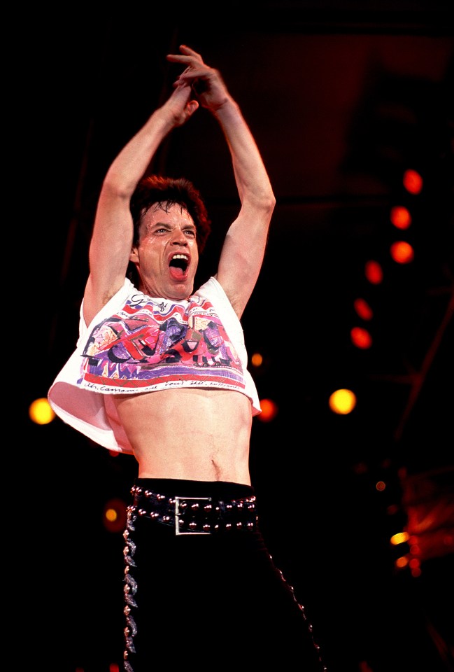 Mick wowing the crowd during the Stones’ Steel Wheels tour in 1989